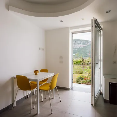 La Gesina Bed & Breakfast *